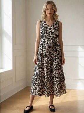 Ann Taylor Black and Cream Floral Sleeveless Maxi Dress